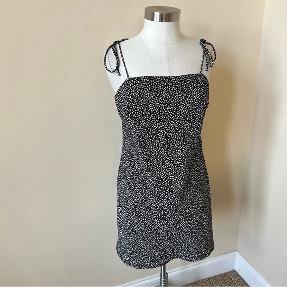 Princess Polly Charley dot pattern tie strap mini dress 772 - Picture 5 of 12